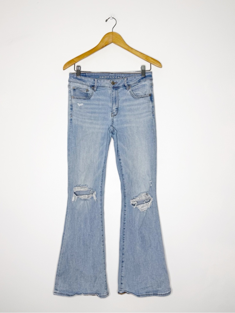 American Eagle Next Level Stretch Low Rise Flare Jeans Size 6 Regular